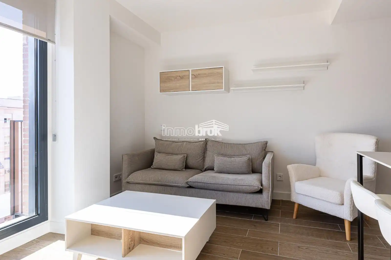 Sala de estar de Piso de alquiler en Madrid con Aire acondicionado, Trastero y Piscina