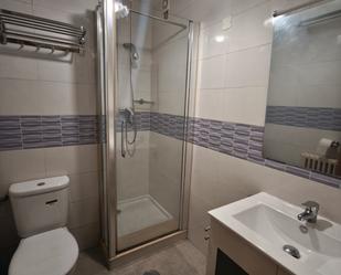 Bathroom of Apartment to rent in Santiago de Compostela   with Heating, Parquet flooring and Furnished