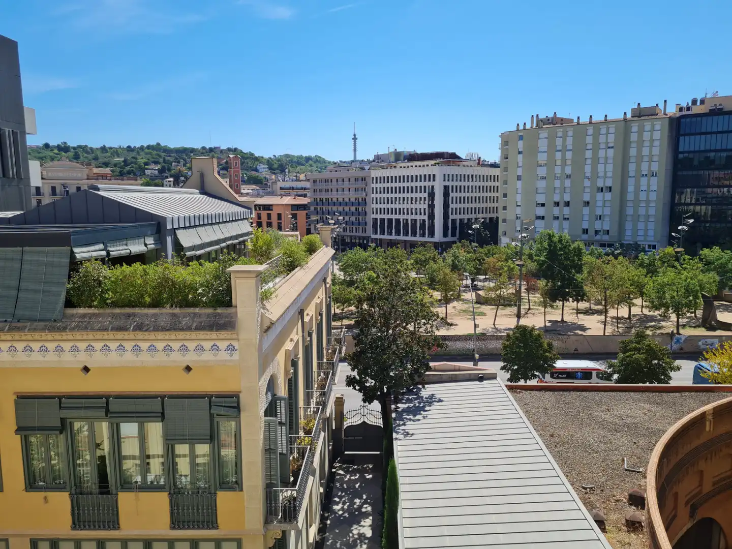 Vista exterior de Pis de lloguer en Girona amb Aire condicionat, Calefacció i Parquet