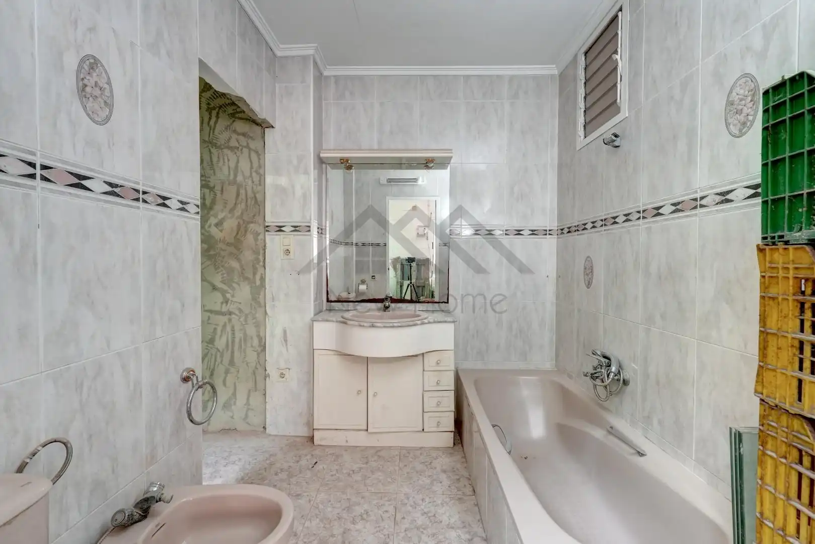 Baño de Finca rústica en venta en La Pobla de Vallbona con Terraza y Balcón