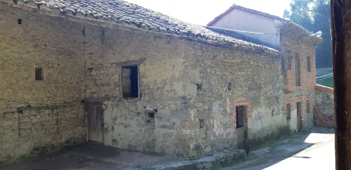 Casa en venda a Sariego, imagen 3