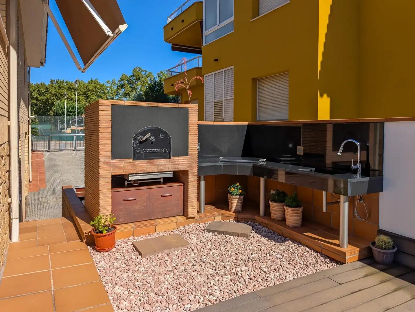 Terrassa de Casa o xalet en venda en Banyoles amb Calefacció, Terrassa i Piscina