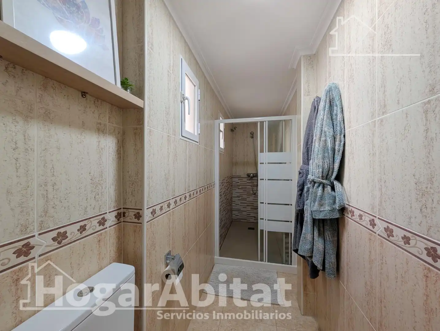 Baño de Piso en venta en Santa Pola con Aire acondicionado, Calefacción y Amueblado
