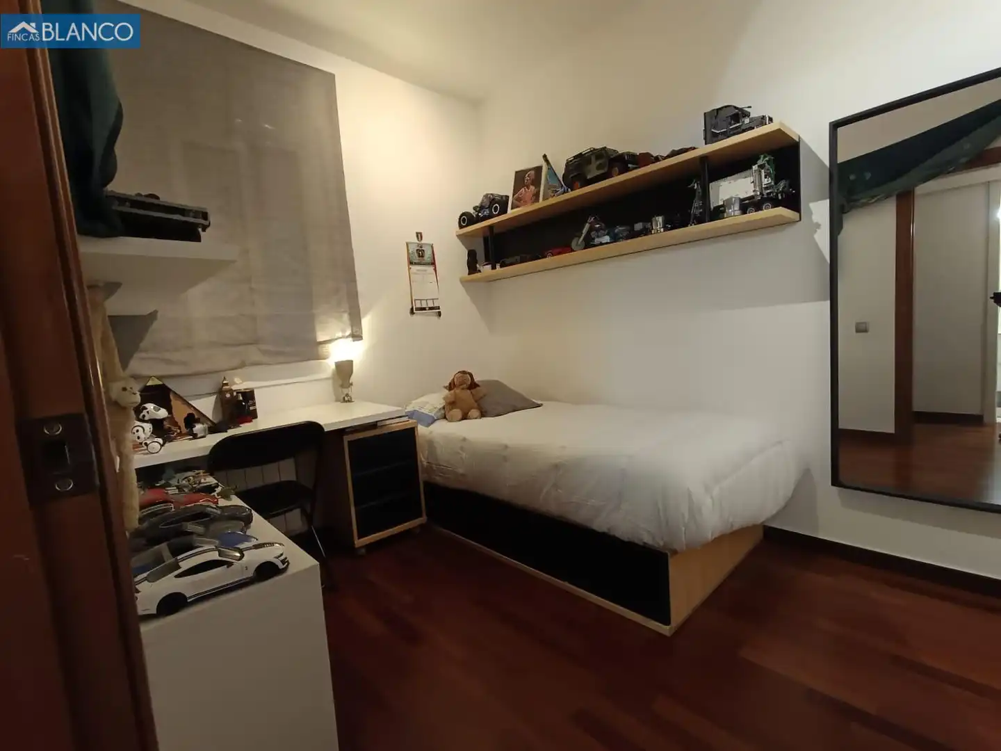 Habitación de Piso en venta en L'Hospitalet de Llobregat con Aire acondicionado, Calefacción y Parquet