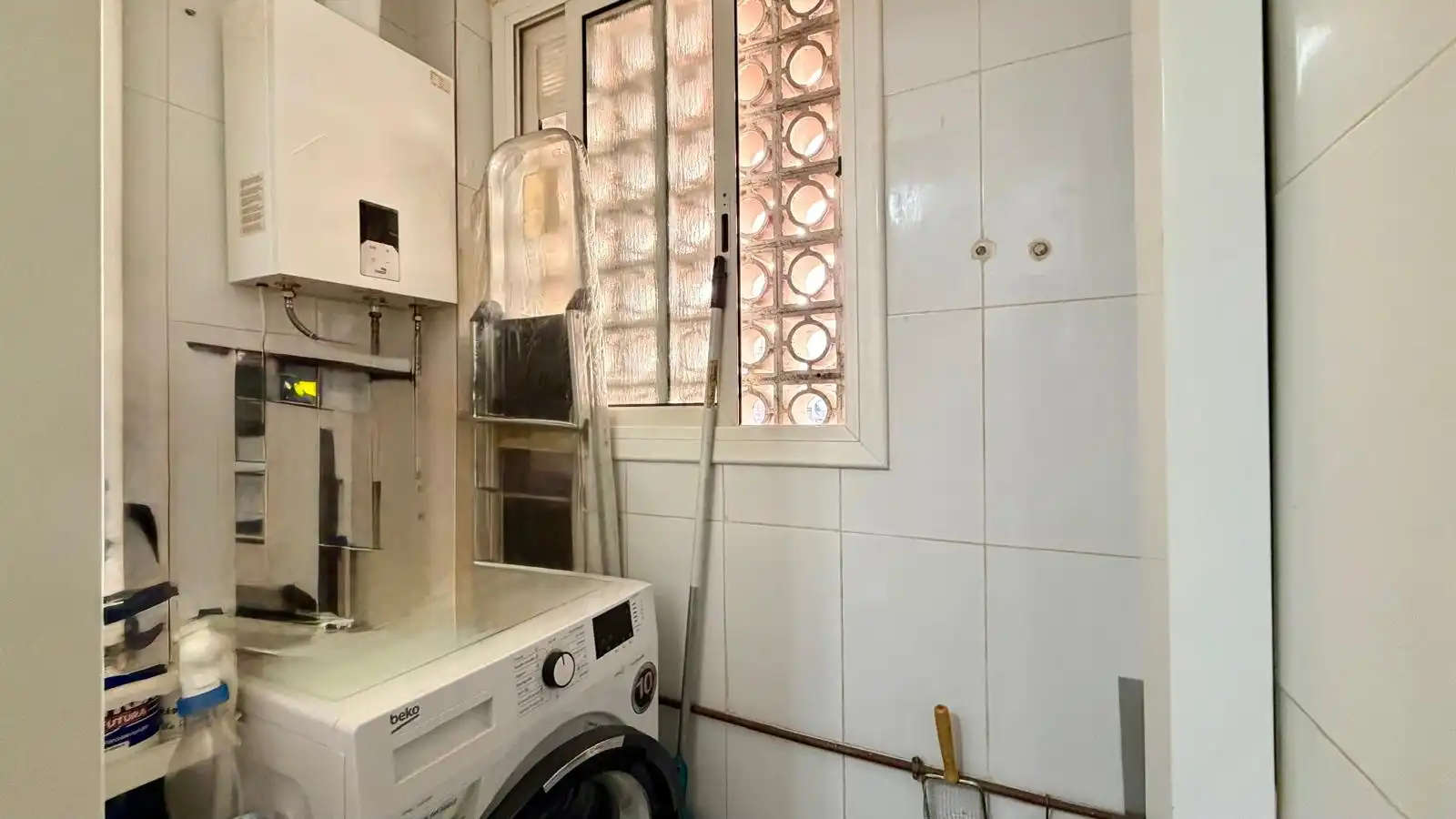 Kitchen of Flat for sale in Esplugues de Llobregat  with Heating, Terrace and Balcony