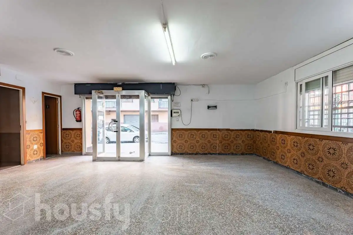 Local comercial en venda a Calle Frederic Mompou ., imagen 12