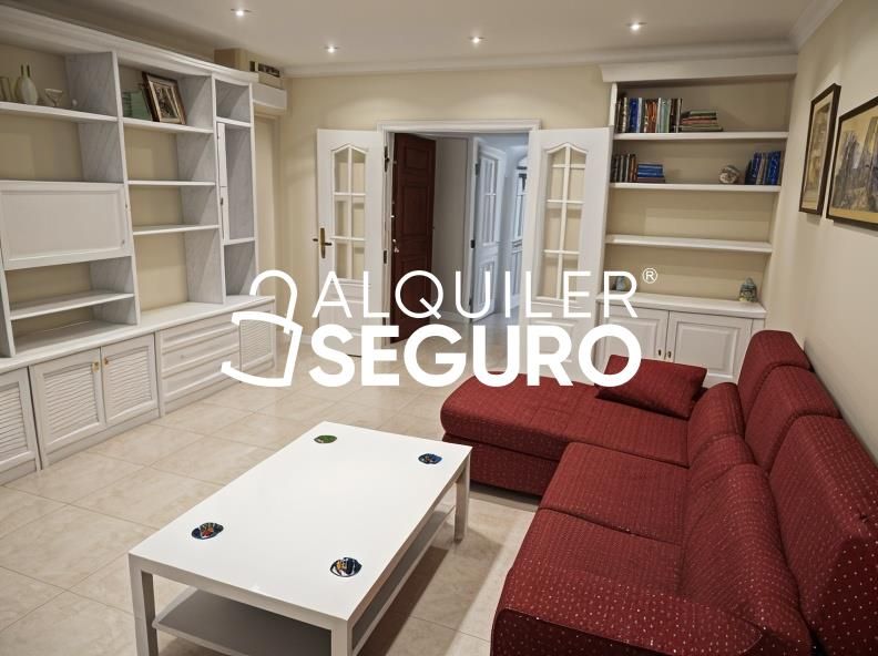 Sala d'estar de Pis de lloguer en  Sevilla Capital amb Aire condicionat i Moblat