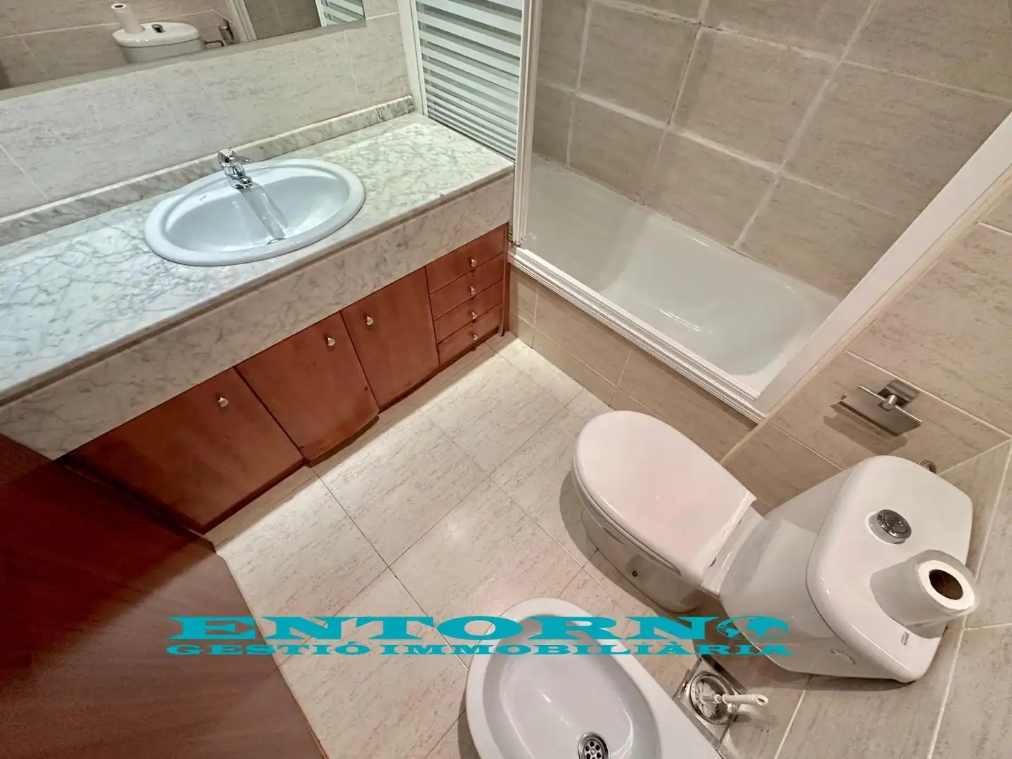 Baño de Piso en venta en Polinyà con Aire acondicionado, Calefacción y Terraza