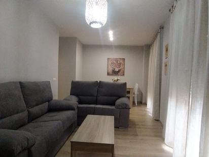 Sala d'estar de Apartament de lloguer en Villanueva de la Serena amb Aire condicionat i Balcó