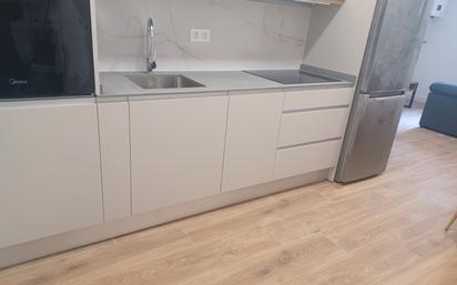 Kitchen of Apartment to rent in  Zaragoza Capital  with Air Conditioner, Heating and Parquet flooring