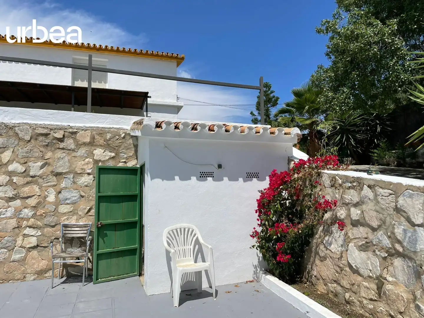 Vista exterior de Finca rústica de alquiler en Málaga con Calefacción, Jardín privado y Terraza