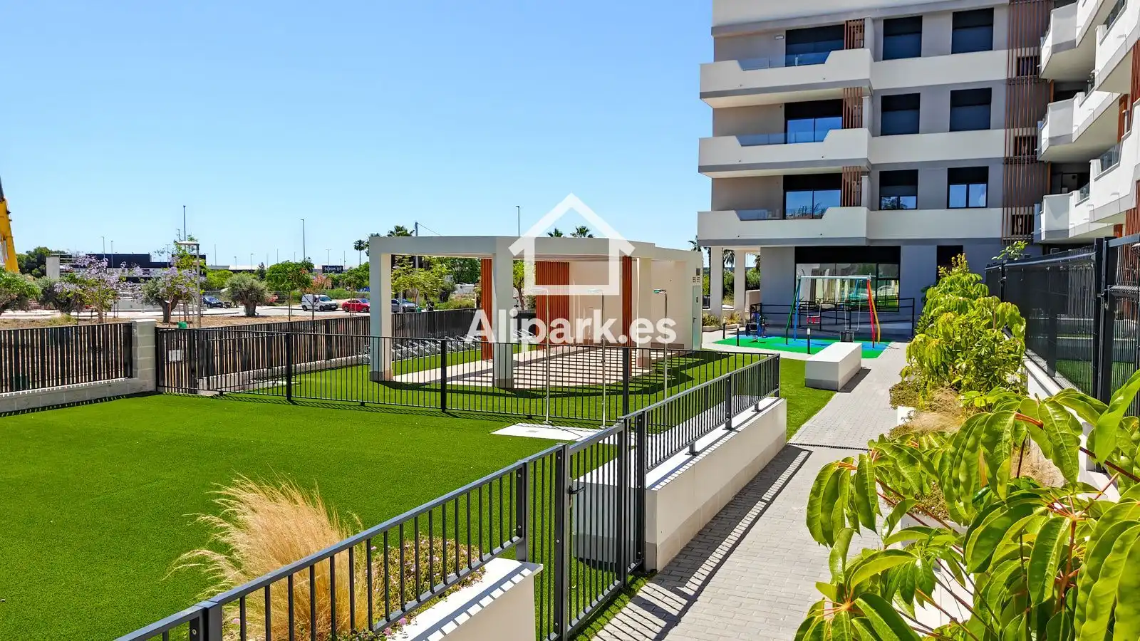 Vista exterior de Piso de alquiler en Sant Joan d'Alacant con Aire acondicionado, Terraza y Trastero