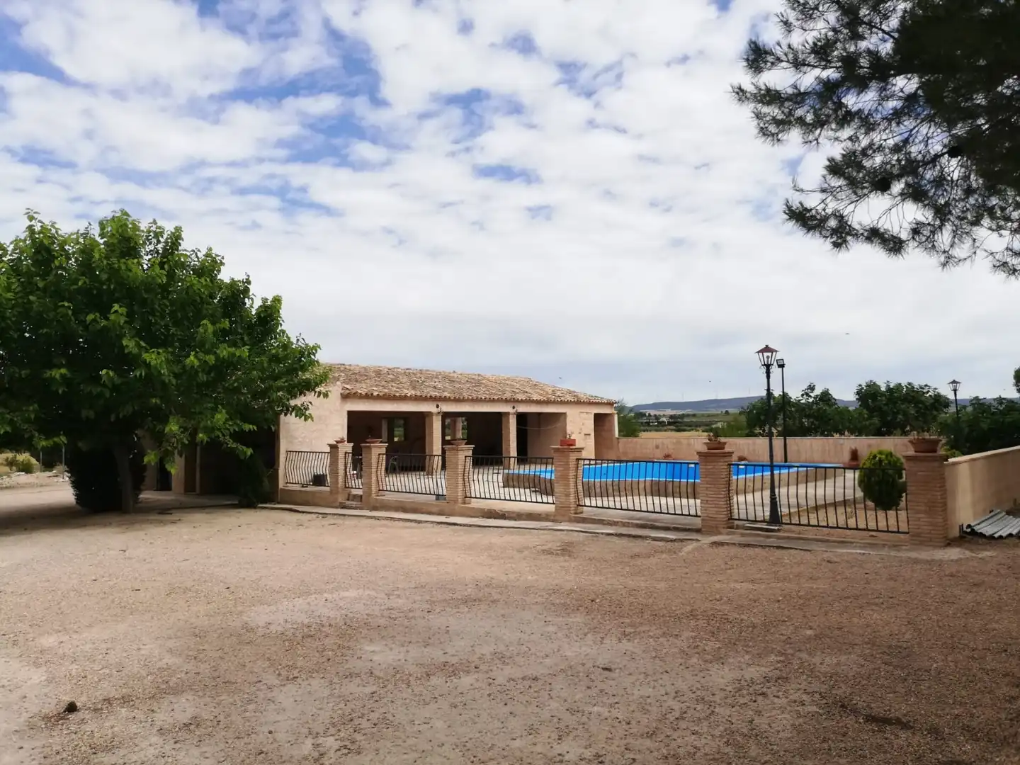 House with pool for sale in Yecla, imagen 3