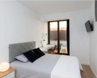 Bedroom of Flat to share in L'Hospitalet de Llobregat  with Air Conditioner and Terrace