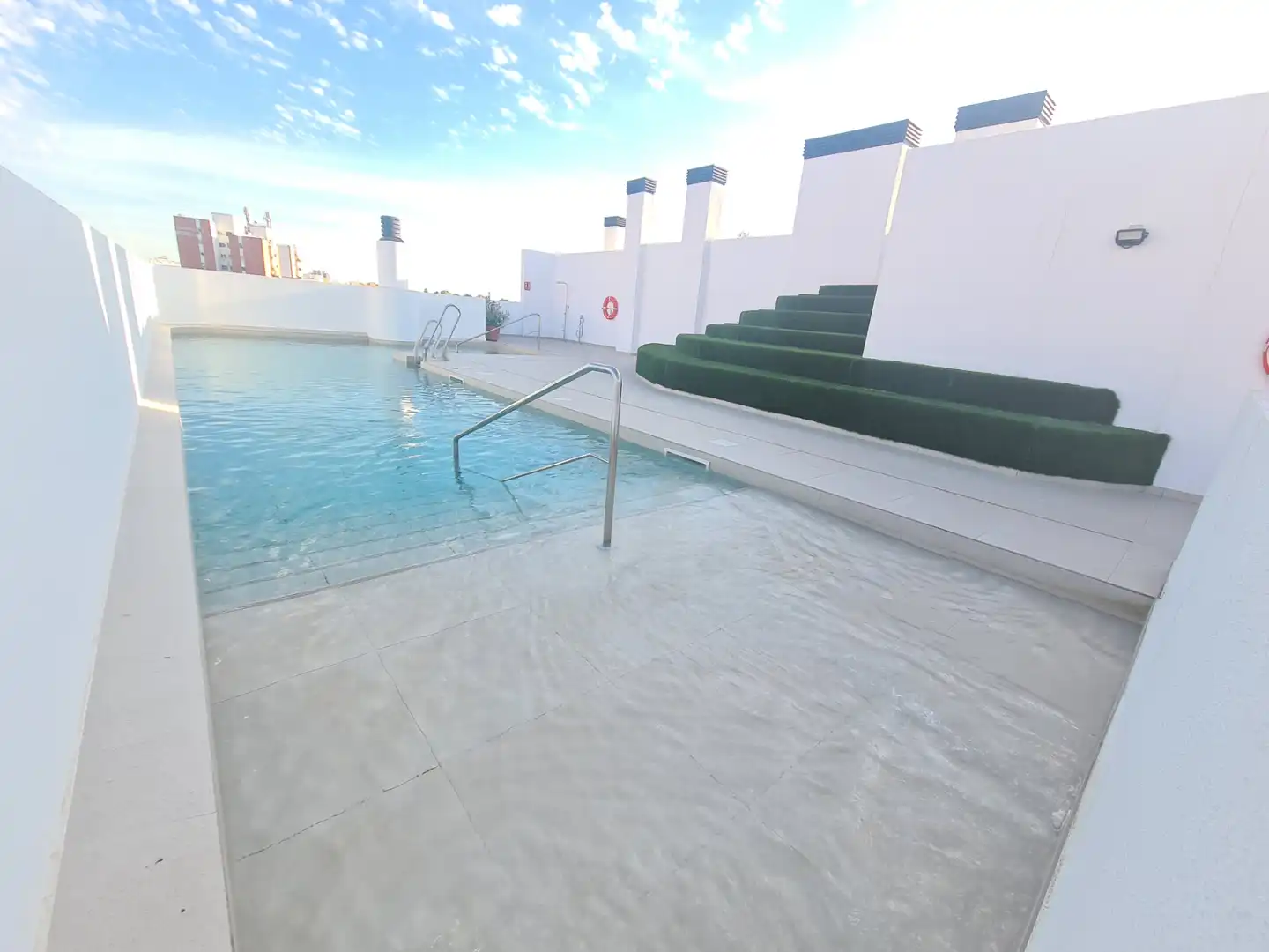 Piscina de Ático en venta en Sevilla con Aire acondicionado, Calefacción y Terraza