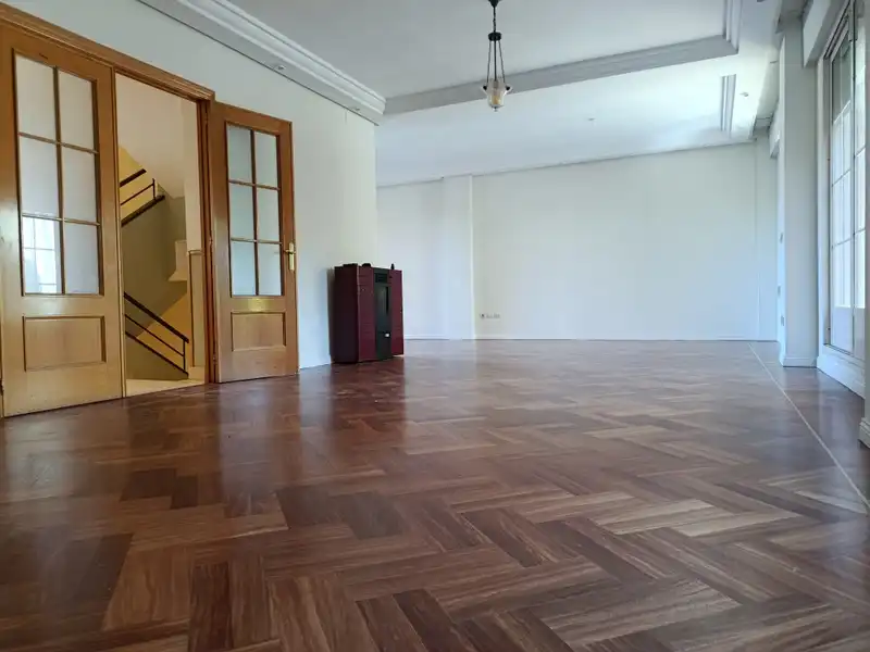 Semi-detached house with pool for sale in Simancas, imagen 28