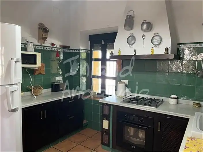 Küche von Country house zum Verkauf in Cabra mit Abstellraum, Schwimmbad und Internet