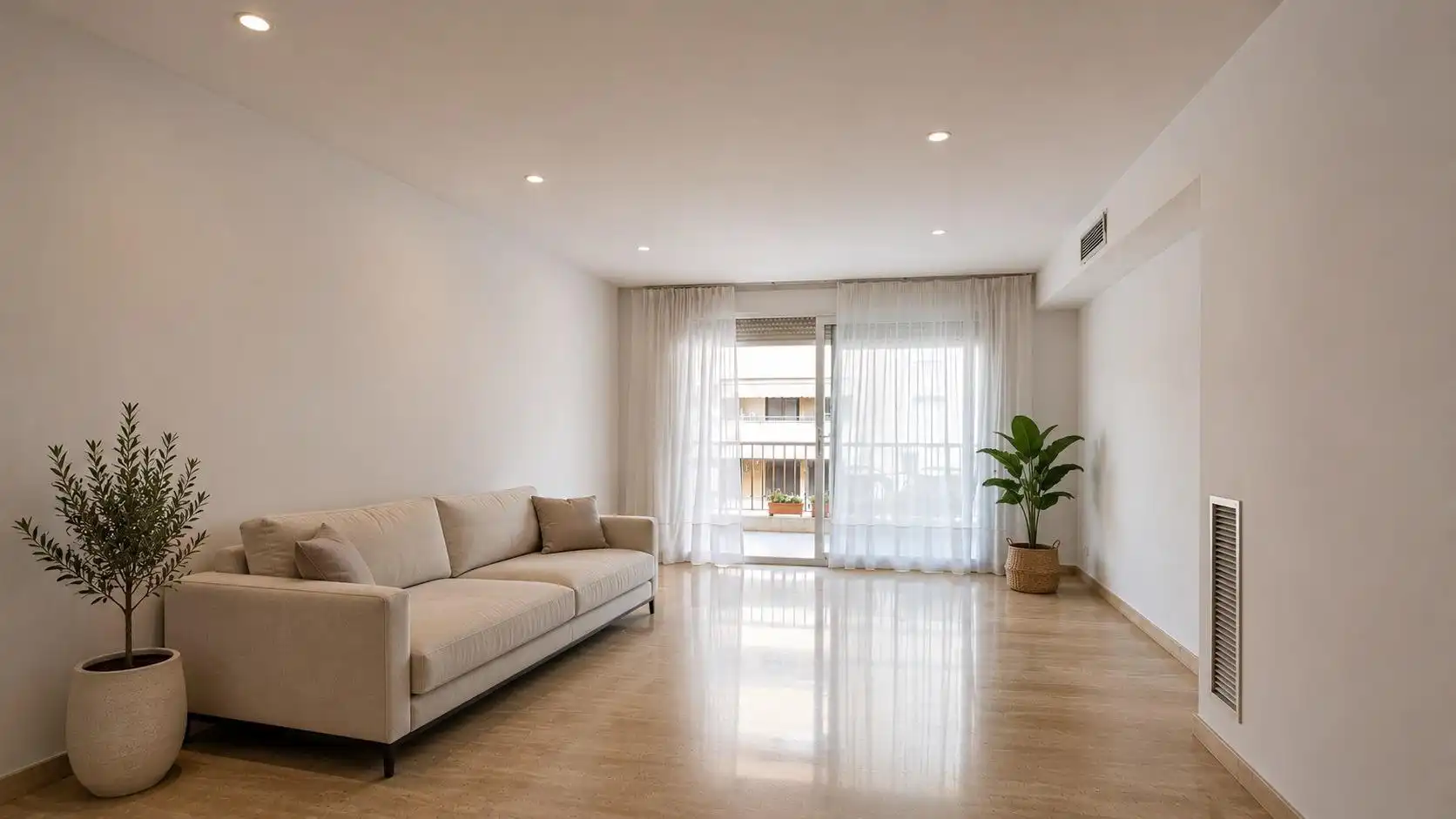 Sala d'estar de Pis en venda en  Palma de Mallorca amb Aire condicionat, Terrassa i Balcó