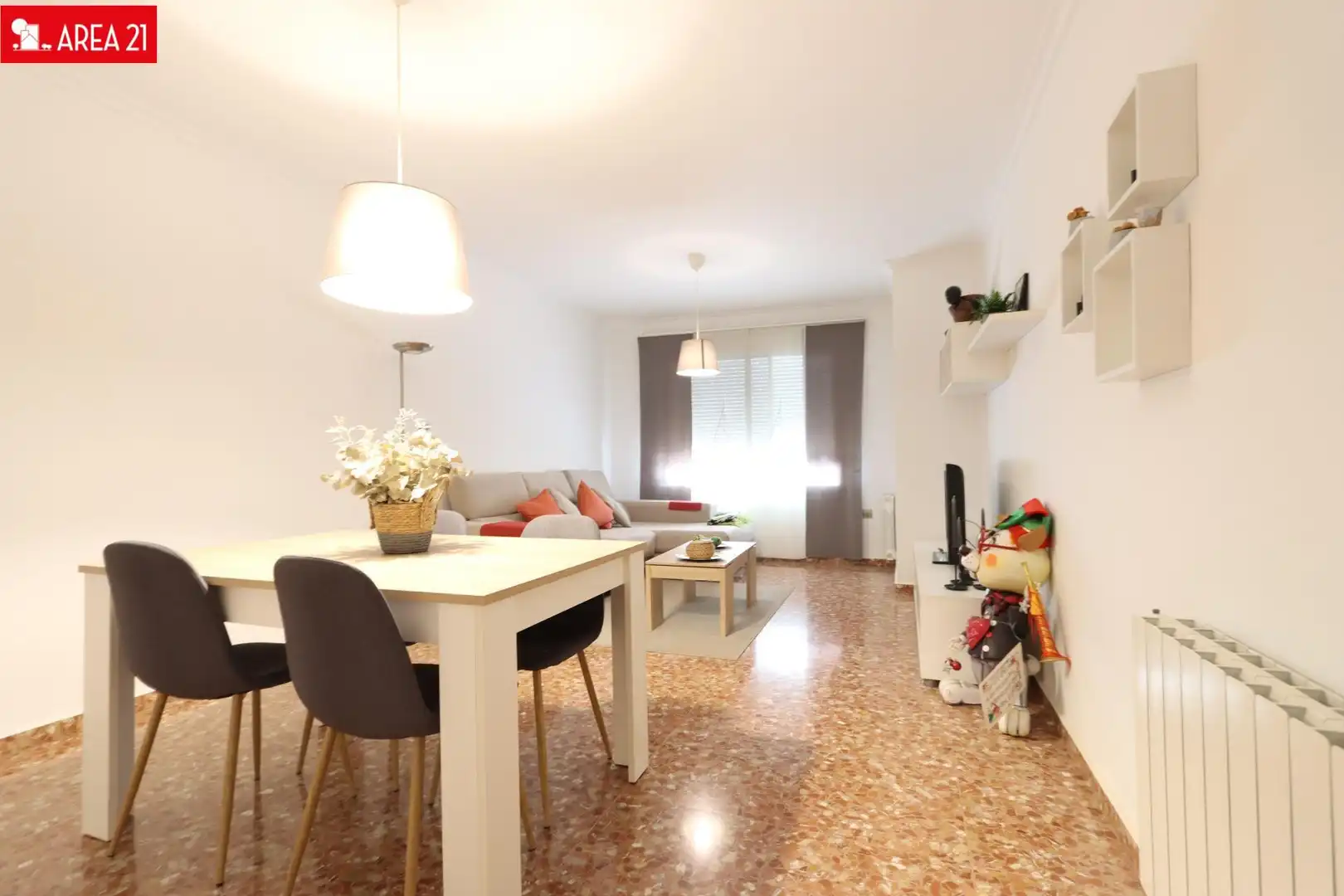 Piso de alquiler en Núcleo Urbano