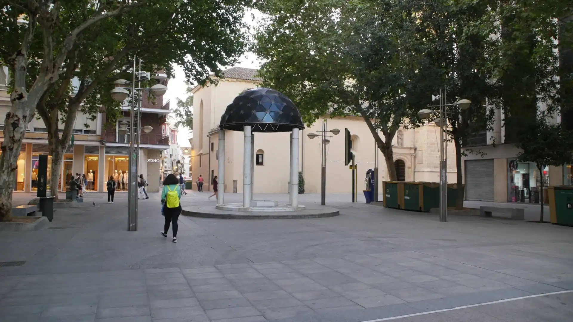 Außenansicht von Wohnung zum Verkauf in Córdoba mit Klimaanlage, Heizung und Abstellraum