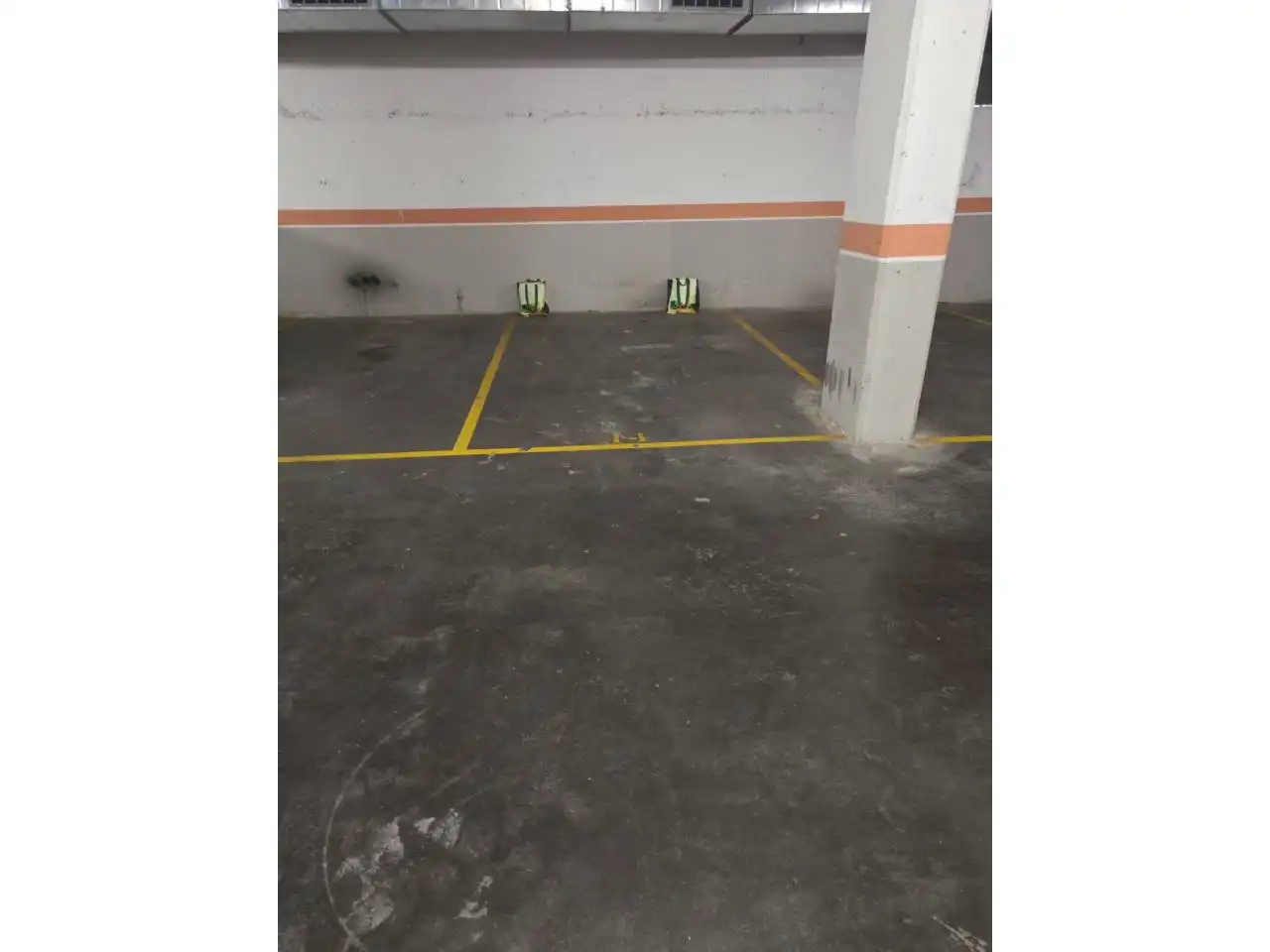 Aparcament de Apartament en venda en Terrassa
