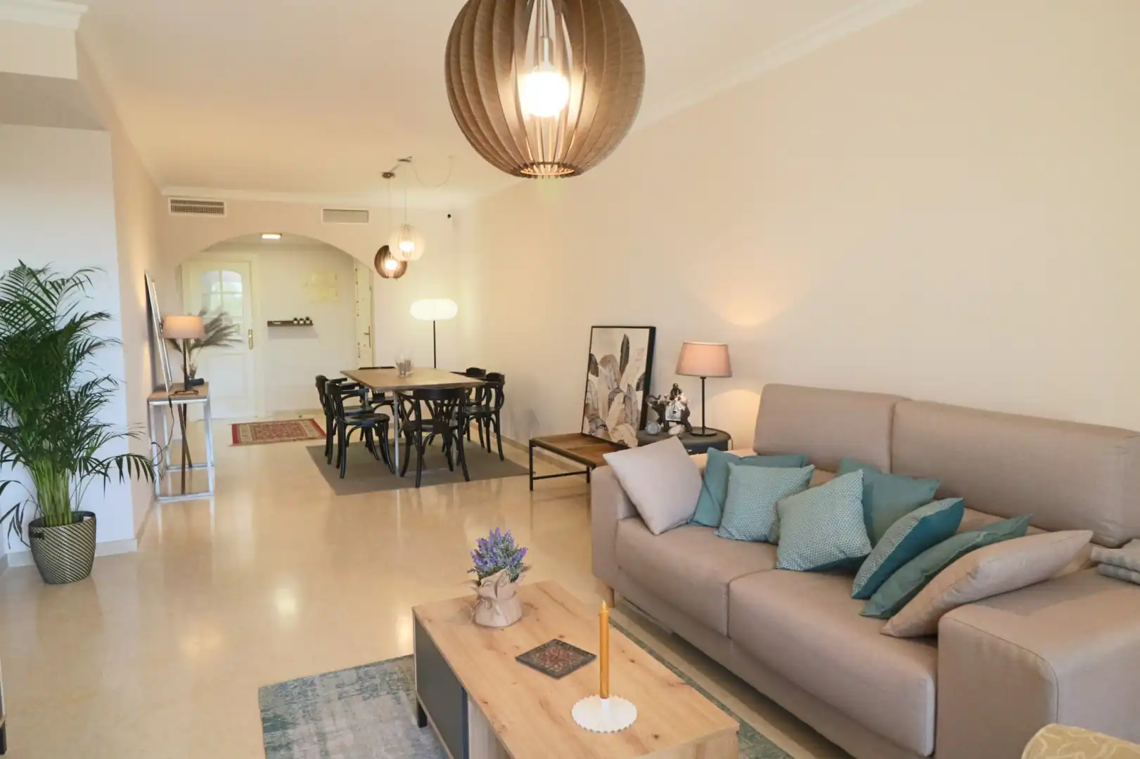 Apartment with pool for sale in Marbella Centro, imagen 2
