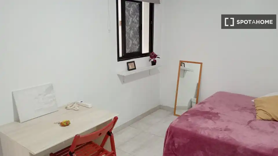 Schlafzimmer von Wohnung zur untervermieten in Las Palmas de Gran Canaria mit Klimaanlage, Terrasse und Möbliert