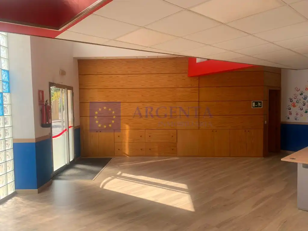 Locale commerciale in affitto a Calle Gredos, imagen 17