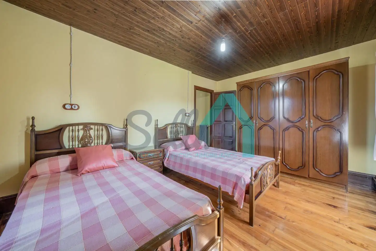 Bedroom of Houses for sale in Pravia  with Heating, Private garden and Parquet flooring