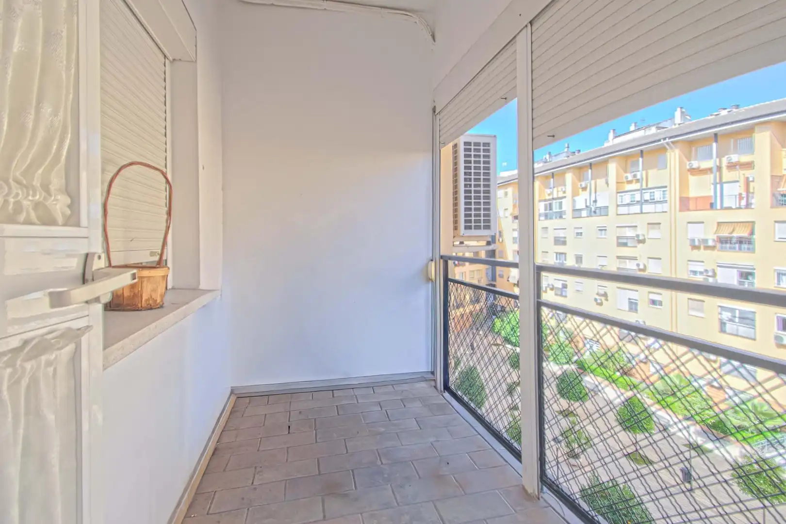Balcony of Flat for sale in Sevilla  with Air Conditioner, Heating and Terrace