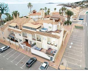 Vista exterior de Casa adosada en venda en Cartagena amb Terrassa, Balcó i Piscina comunitària