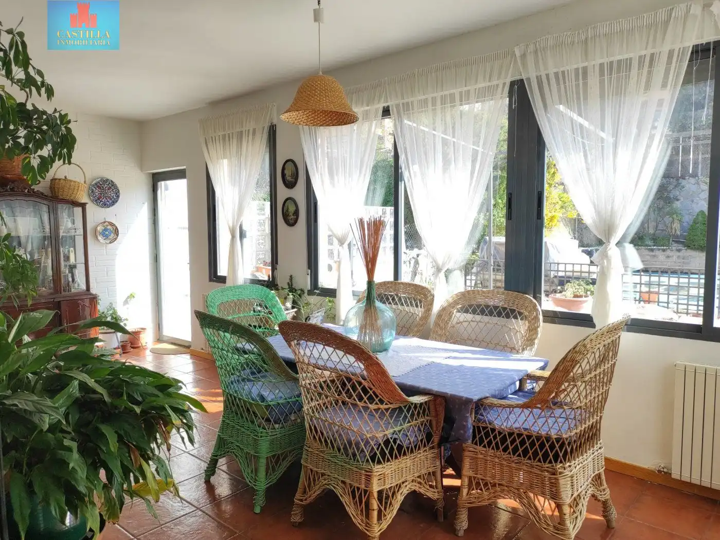 Comedor de Casa adosada en venta en Ávila con Calefacción, Jardín privado y Terraza