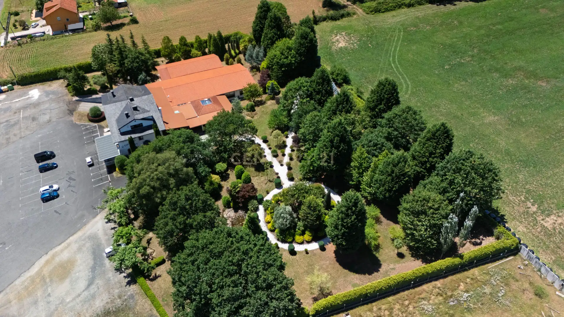 Jardí de Edifici en venda en Frades