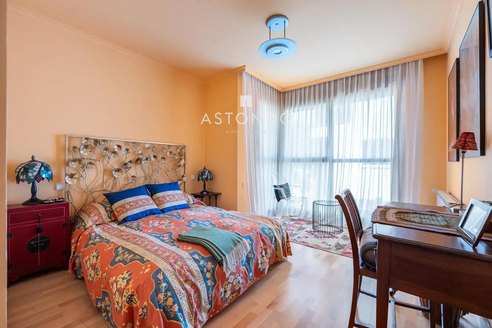 Habitación de Casa adosada en venta en Madrid con Aire acondicionado, Calefacción y Parquet