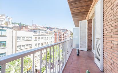 Balcony of Flat for sale in  Barcelona Capital  with Terrace, Oven and Balcony