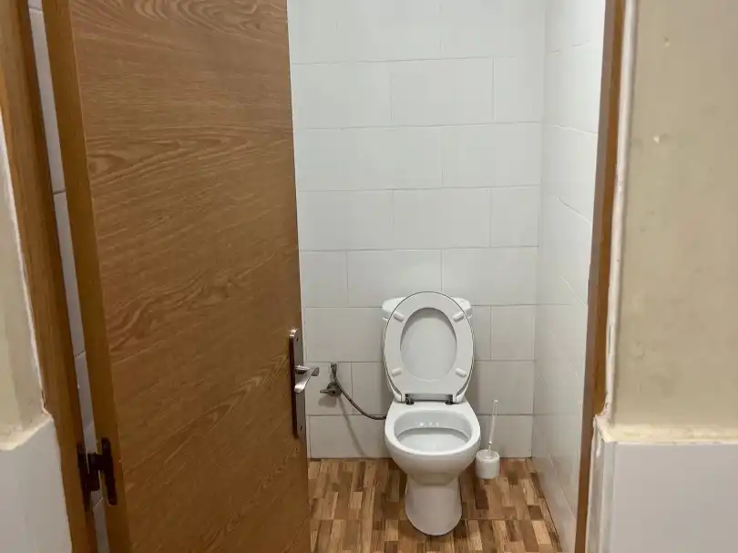Local comercial en traspaso en Confradia sant elm 10