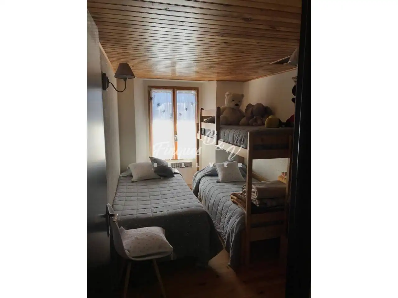 Bedroom of Flat for sale in Bourg - Madame  with Heating, Parquet flooring and Furnished