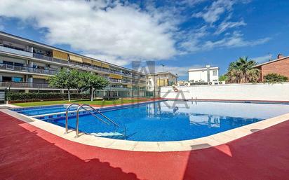 Piscina de Pis en venda en Castelldefels amb Terrassa, Traster i Forn