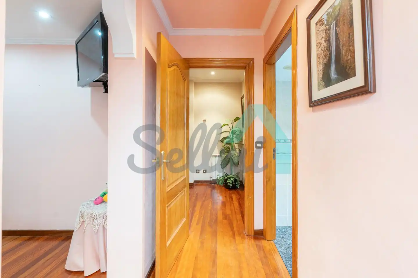 Casa adosada en venta en El Franco  con Calefacción, Jardín privado y Parquet