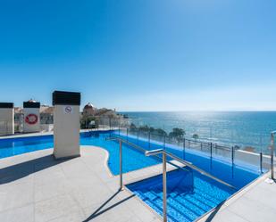 Swimming pool of Flat for sale in Estepona  with Air Conditioner, Terrace and Balcony