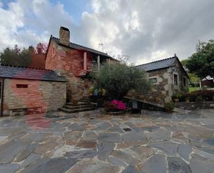 Vista exterior de Finca rústica en venda en Outeiro de Rei amb Jardí privat, Terrassa i Piscina