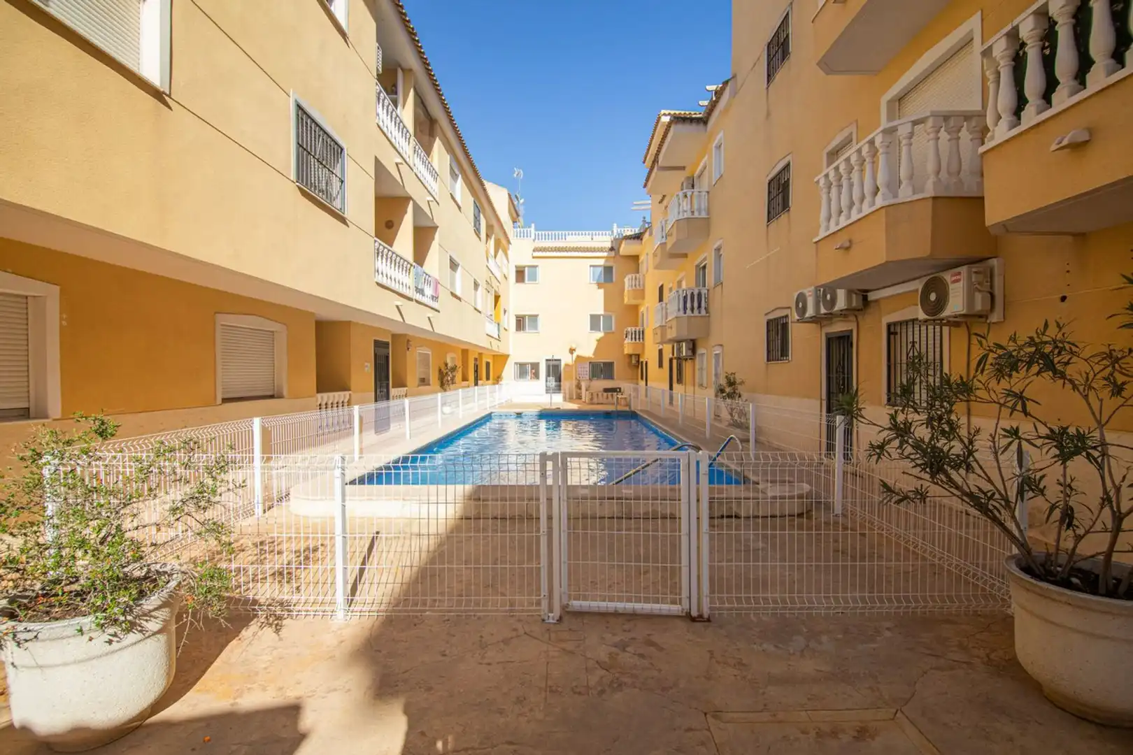Appartamento con ascensore in vendita a Calle Formentera del Segura 84, imagen 23