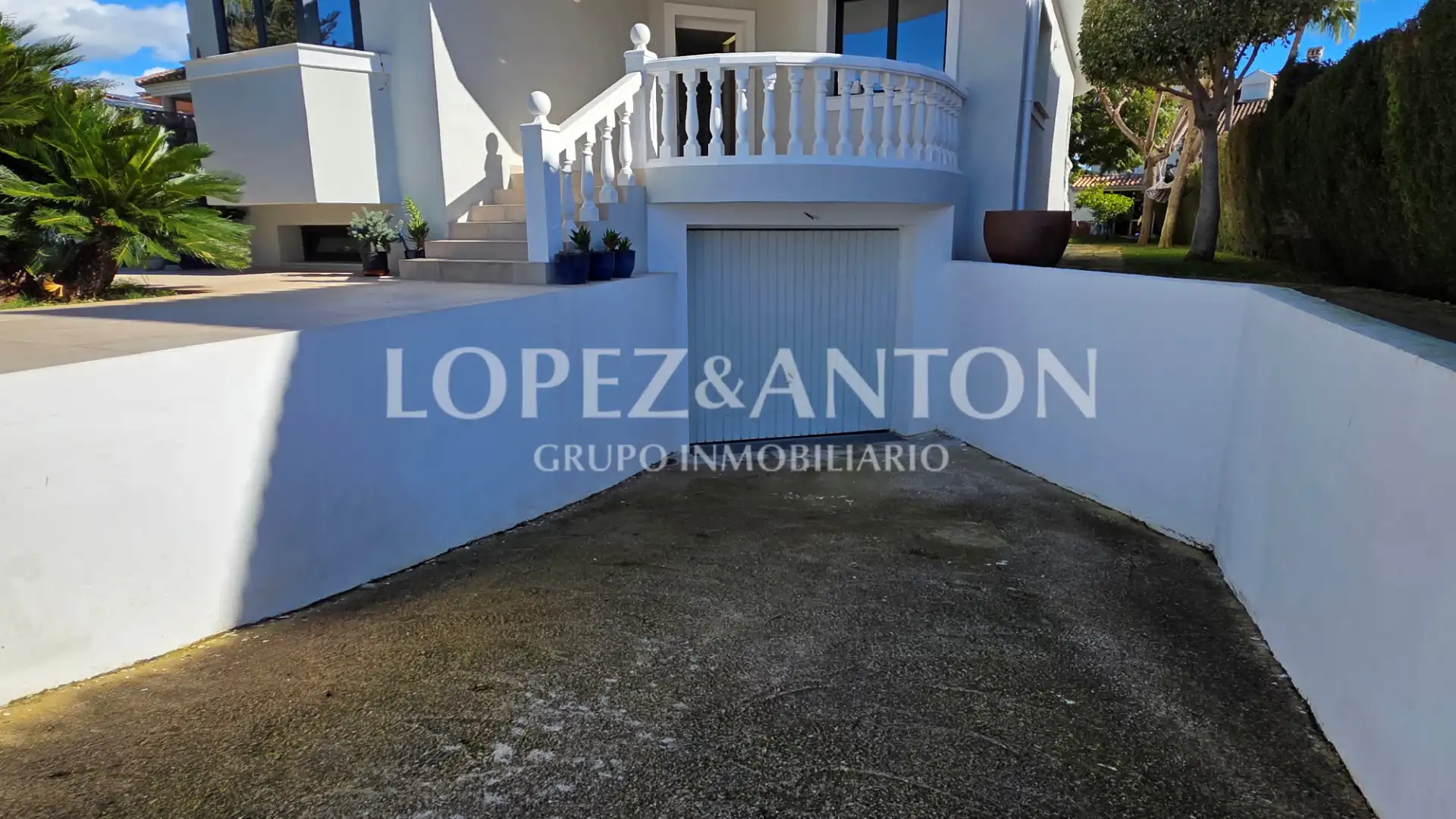 Exterior view of Houses for sale in L'Eliana  with Air Conditioner, Heating and Private garden