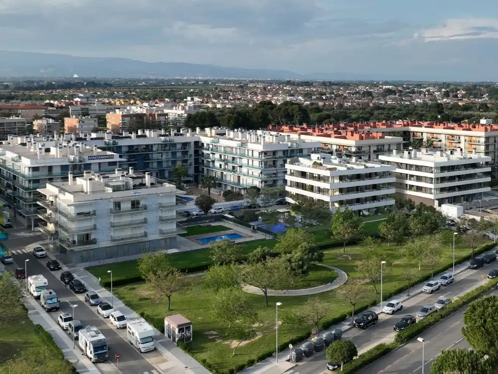 Appartement avec jardin à louer à Riu Brugent 18