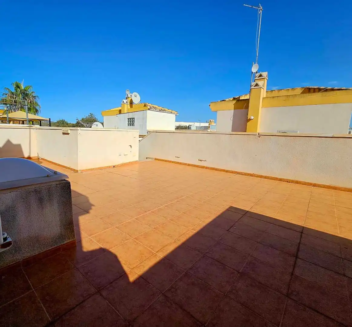 Casa adosada en venda a Jerónimo y Avileses