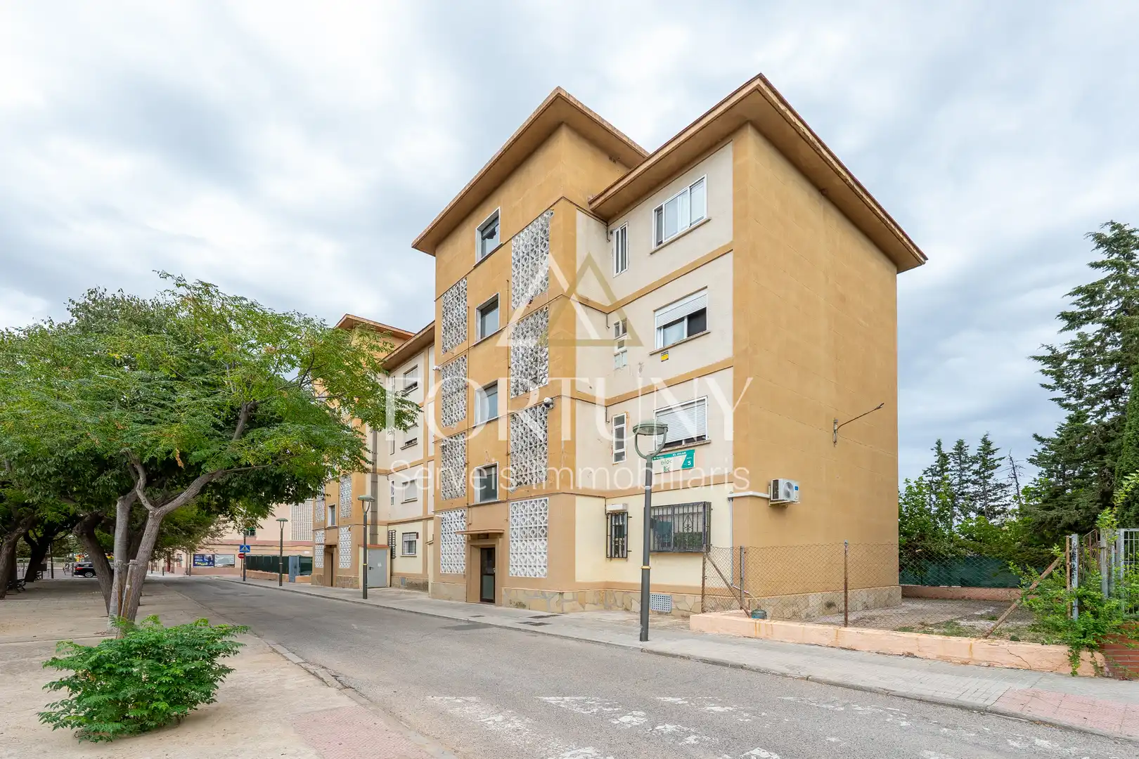 Pis amb terrassa en venda a RIU FOIX