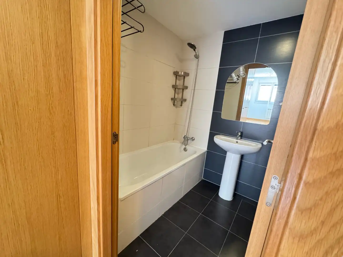 Bathroom of Flat for rent in Rivas-Vaciamadrid  with Heating, Private garden and Community pool