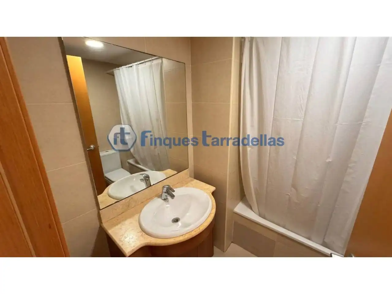 Baño de Piso en venta en Blanes con Calefacción, Terraza y Balcón