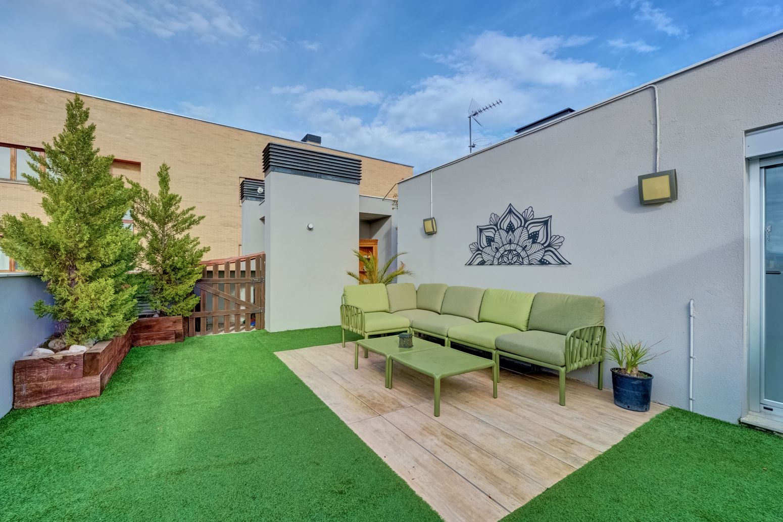 Terrassa de Pis en venda en  Pamplona / Iruña amb Calefacció, Jardí privat i Terrassa