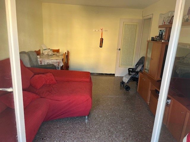 Dormitori de Pis en venda en  Tarragona Capital amb Forn i Balcó